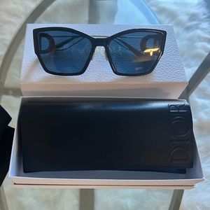 Dior 30Montaigne1 Cat Eye Sunglasses